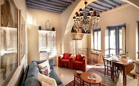 Tinos E-Houses